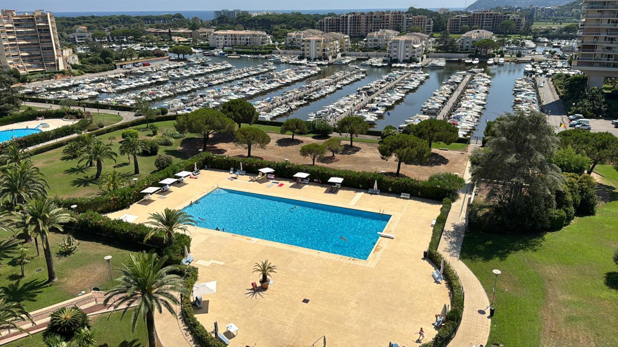 Appartement T3 De Standing Vue Mer Et Marina มองเดอลิเยอลานาปูล ภายนอก รูปภาพ